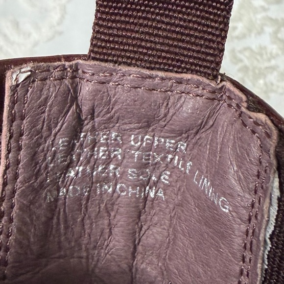 Deltan Mahogany Brown Crocodile Embossed Leather Block Heel Boots Size 7.5 - Picture 9 of 11